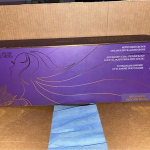 Heating curling brush